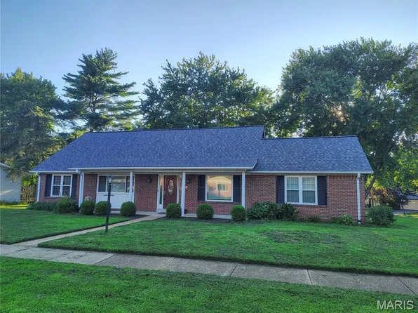 1029 Fernway Ln, Saint Louis, MO 63141