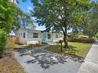 6463 Charleston St, Hollywood, FL 33024