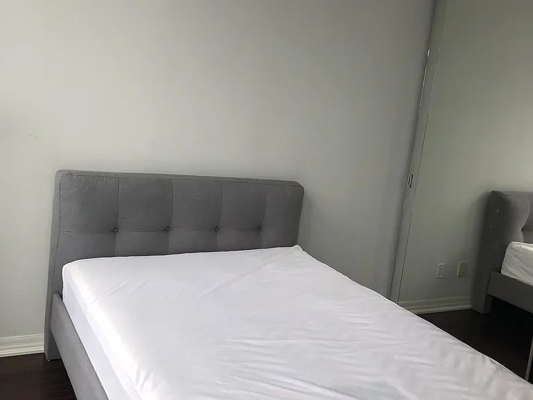 770 Bay St #Penthouse 103 — Photo 7