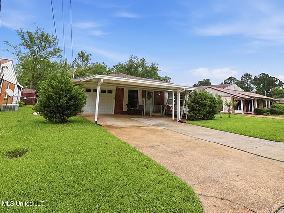 2nd image of 7208 Hampton Dr