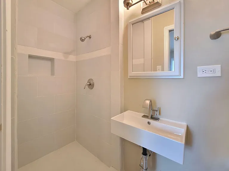 3225 Forrest Hills Dr — Photo 20