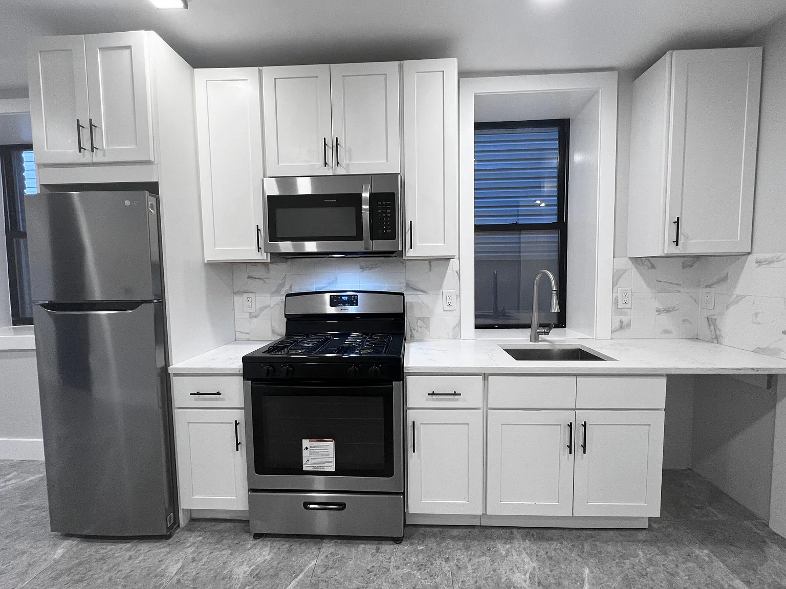2 bed, $2,100 — Photo 3