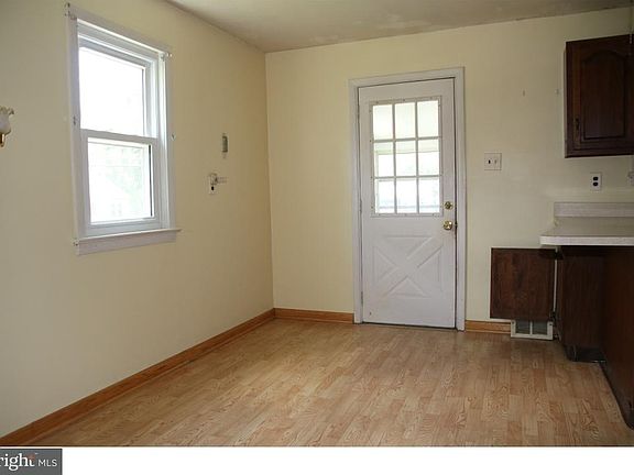 4th image of 2717 Avenue C