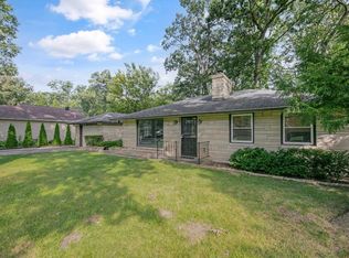 1819 Corby Blvd, South Bend, IN 46617