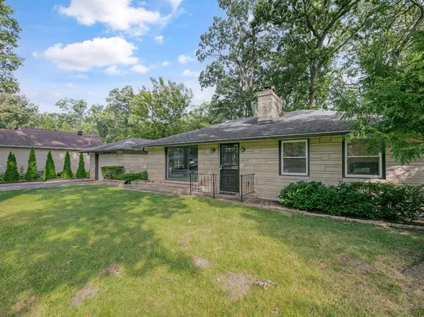 1819 Corby Blvd, South Bend, IN 46617