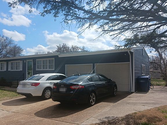 3rd image of 1010 Bellarmine Ln