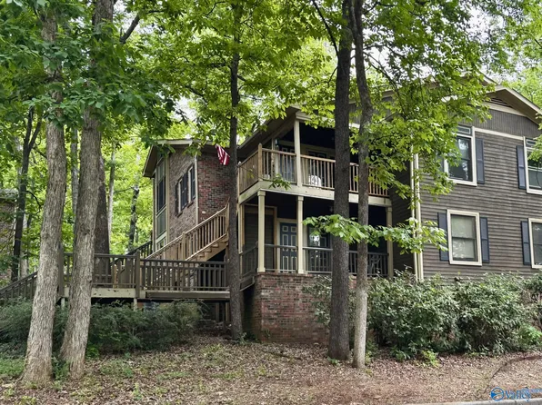 2002 Greenwood Pl SW, Huntsville, AL 35802