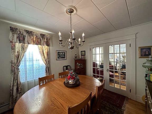4th image of 75 Franklin Avenue