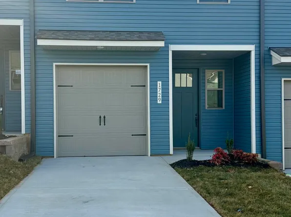 1729 Bennett Village Dr, Maryville, TN 37804