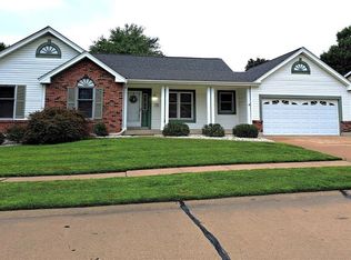 35 Saint Stanislaus Ct, Florissant, MO 63031