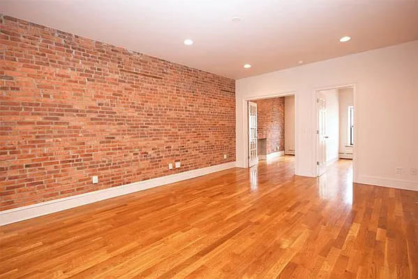 Rented by R New York | media 19