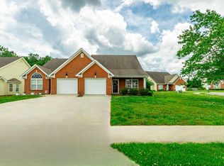 215 Briarstone Dr, Rossville, GA 30741