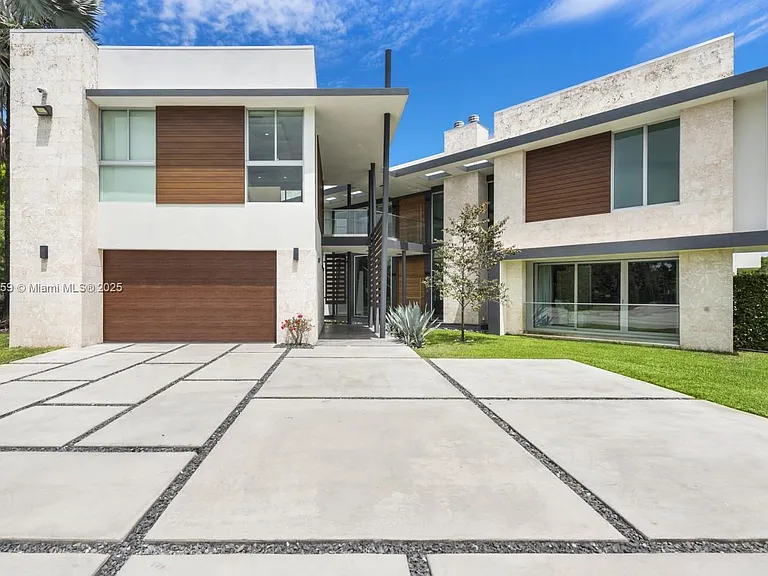 14305 Stirling Rd — Photo 45