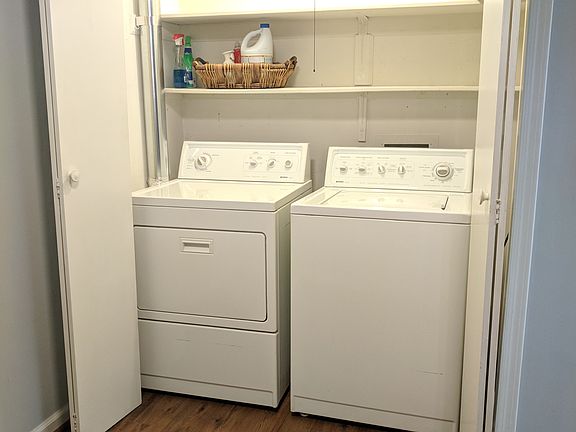 5th image of 925 Cleveland St Unit 170