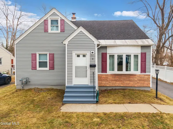 9 Fuller Terrace, Colonie, NY 12205