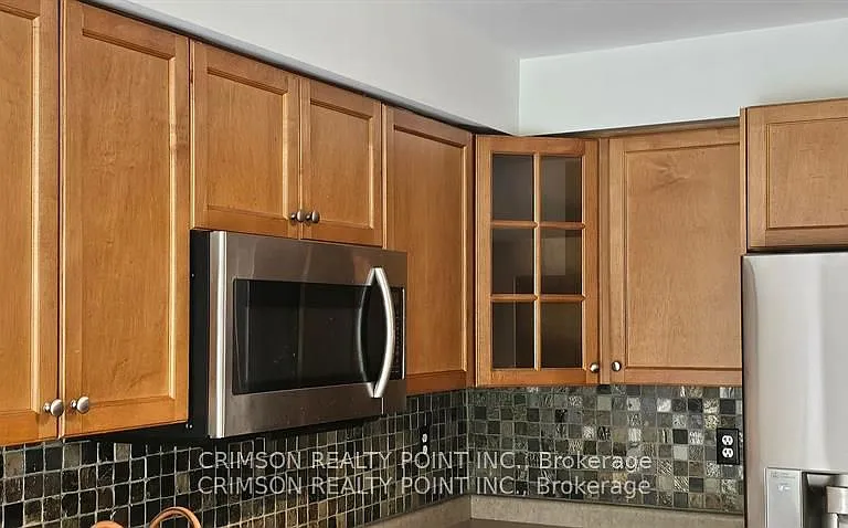 1299 Ashgrove Cres — Photo 14