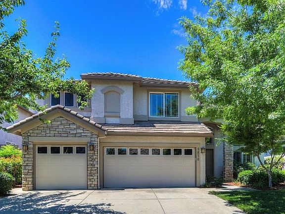 2nd image of 3876 Meadow Wood Dr