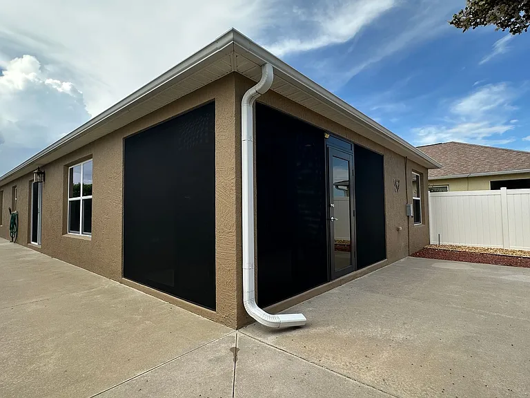 724 Yager Ln — Photo 37