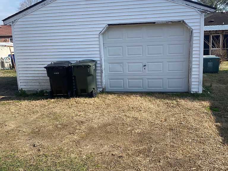 805 Gardner St — Photo 3