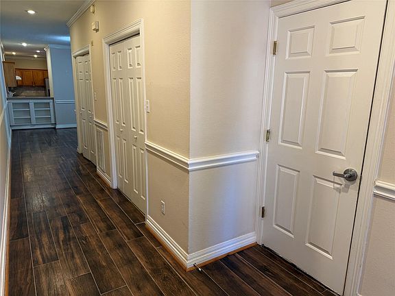 4th image of 1506 Asbury St #A