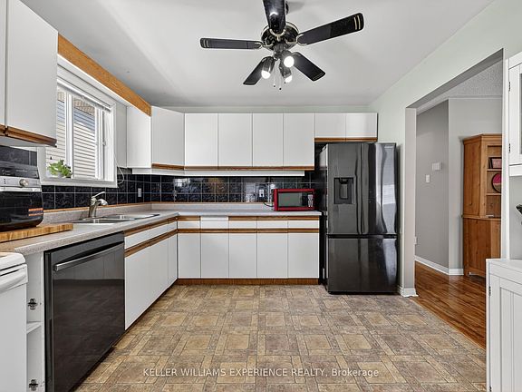 4th image of 645 Bayview Dr
