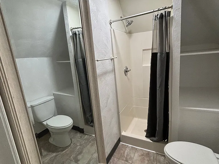 425 N Main St #3F — Photo 12