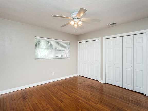 4th image of 10 S Orion Ave