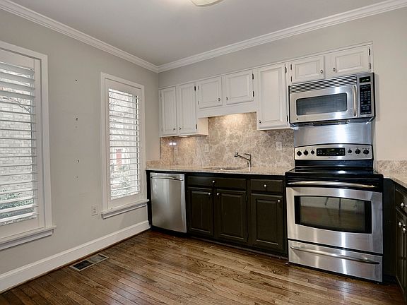 4th image of 4349 Embassy Park Dr NW