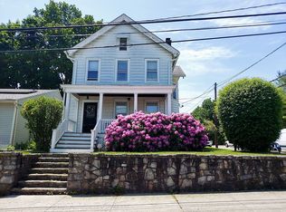 363 Verplanck Ave, Beacon, NY 12508