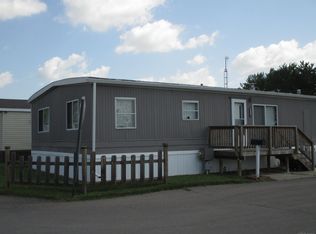 43310 Summit St, Harrison Township, MI 48045