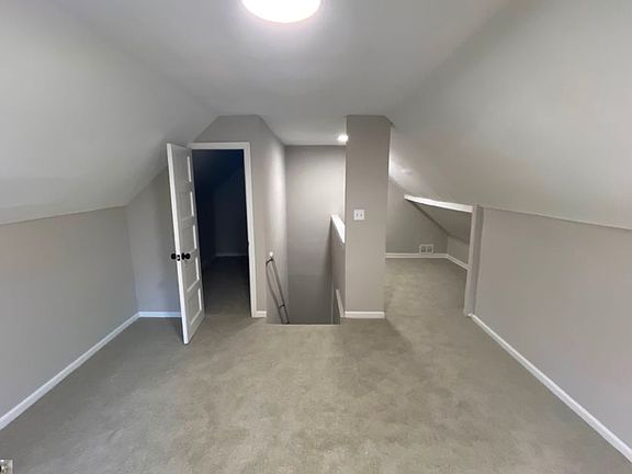 5th image of 599-601 Whitethorne Ave #599