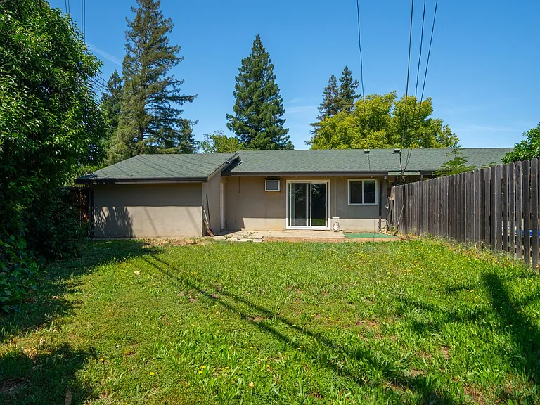 10498 Mills Tower Dr — Photo 24