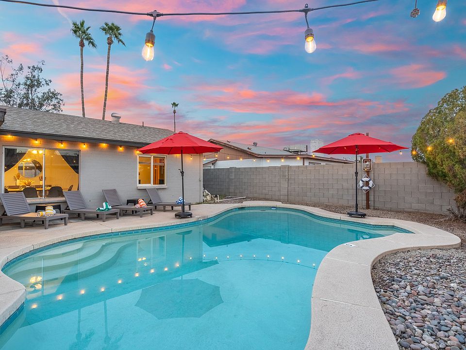 1st image of 825 W Hermosa Dr