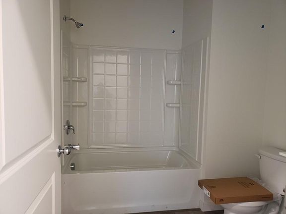 3rd image of 4950 Starfruit Ct