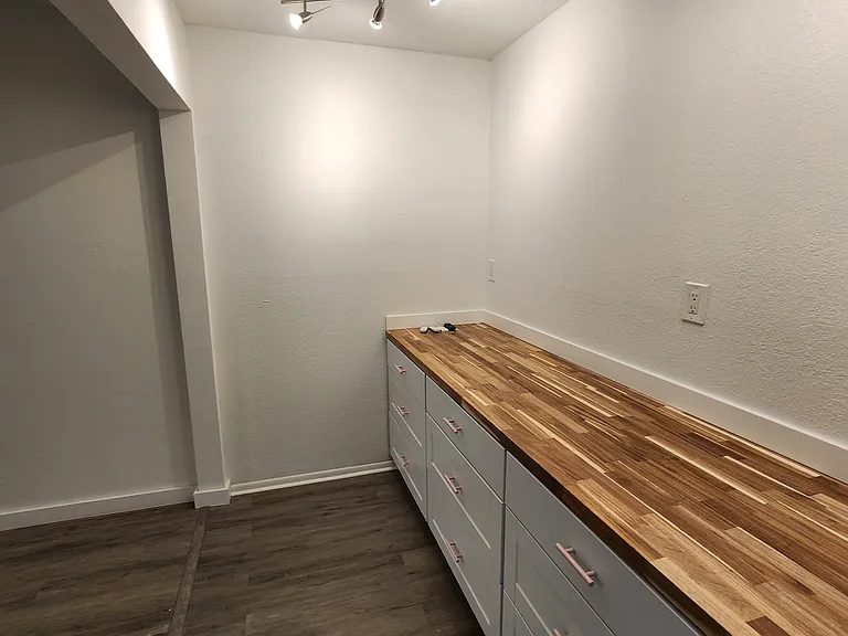 5343 Midland Rd — Photo 8