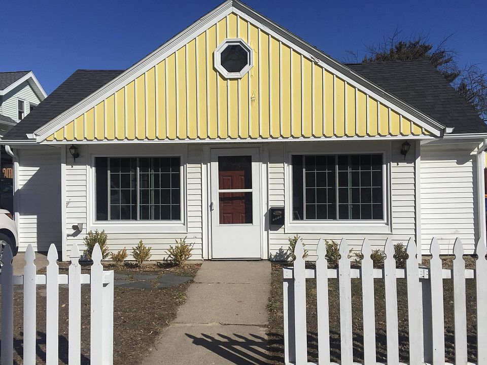 1st image of 1314 Valley Ave NW