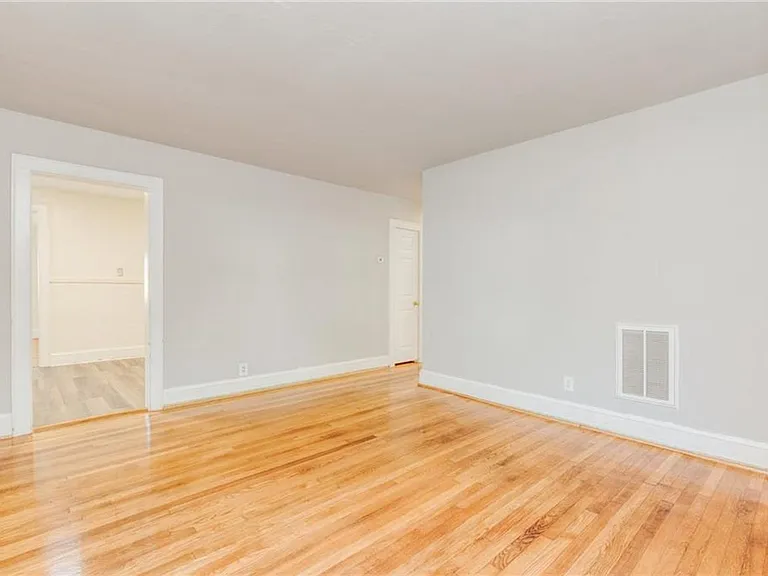 4008 Colonial Ave — Photo 7