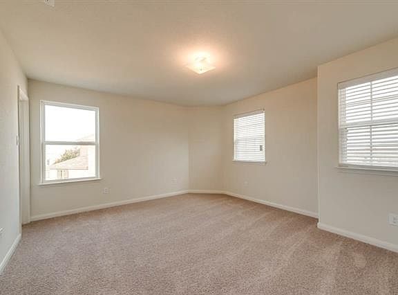 4th image of 6124 Nathan Creek Dr