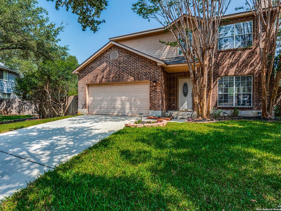 1st image of 15758 KNOLLCLIFF