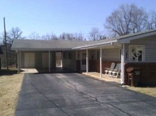 1933 S Ventura Ave, Springfield, MO 65804