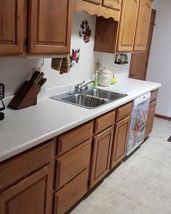 3rd image of 1607 River Dr #A