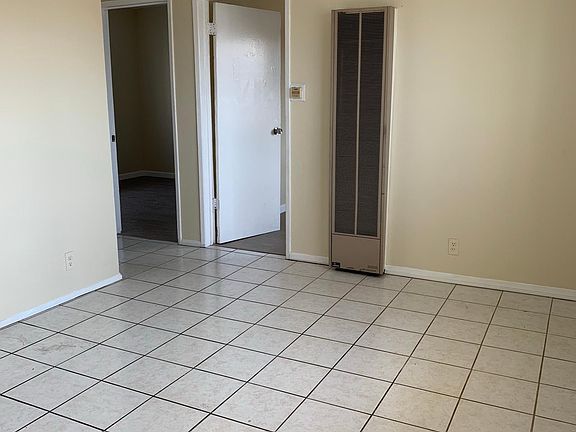 2nd image of 428 N Westlake Ave APT 4