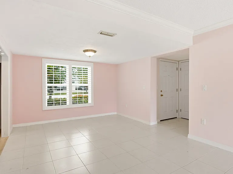 2453 Egret Blvd #1 — Photo 7