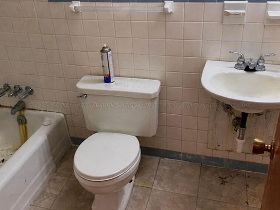5th image of 2112 Stanhope Dr NE