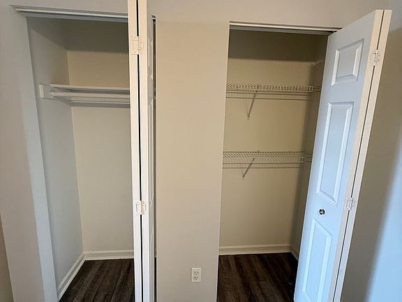 4th image of 360 S Rosenberger Ave #364E