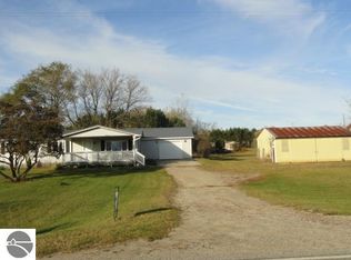 2605 N School Rd, Weidman, MI 48893