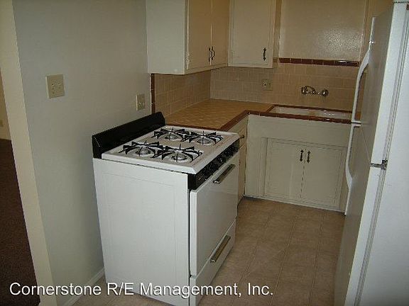 5th image of 260 S Oakland Ave APT 09