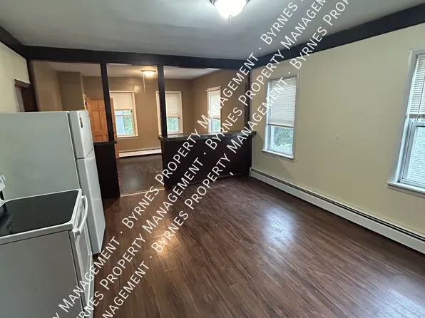 28 Joyce St #New, Webster, MA 01570