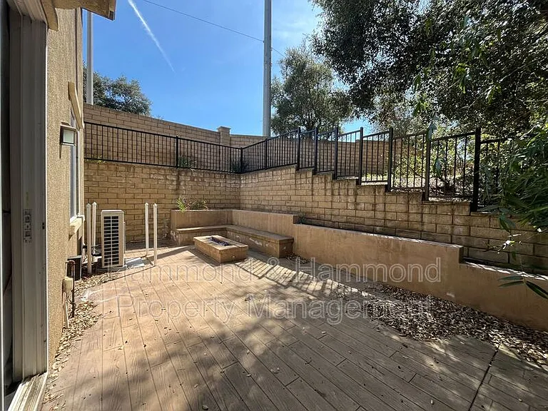 3806 Cayman Ct — Photo 20