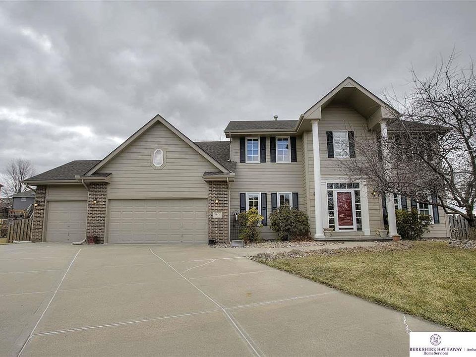 1st image of 9401 Margo Cir
